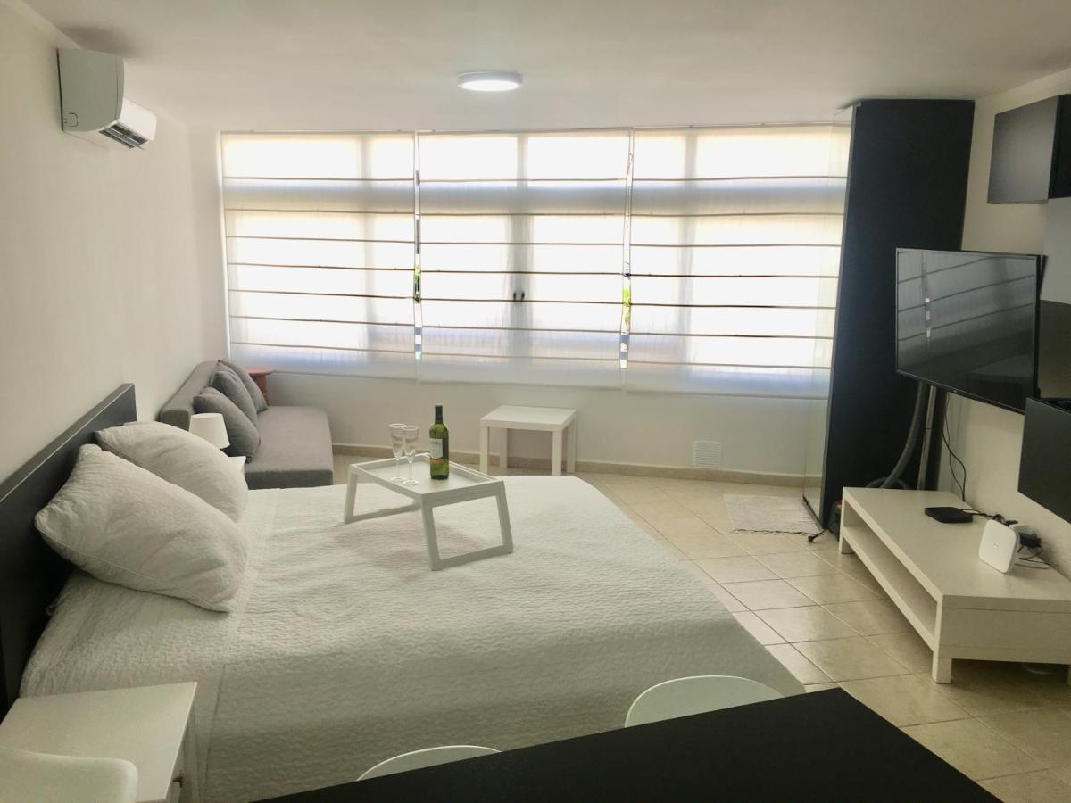 Cristianos Apartment